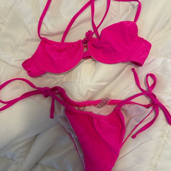 SHEIN Hot Pink Bikini Set - Picture 1 of 4